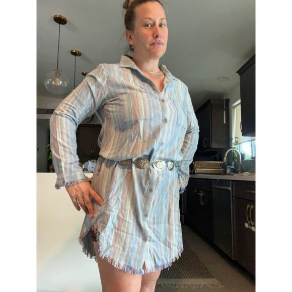 Vintage-Style Cloth and Stone Striped Button-Down Shirt Dress With Raw Hem & Bel - Picture 2 of 11